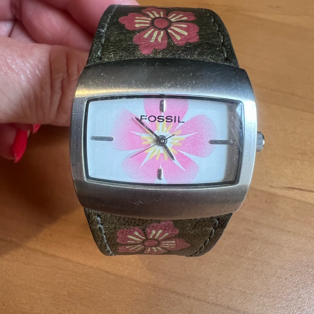 Fossil Women's Watch with Pink Floral and Brown Strap